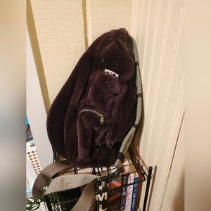 Kavu Fuzzy 2 Compartment Crossbody Rope Sling Backpack